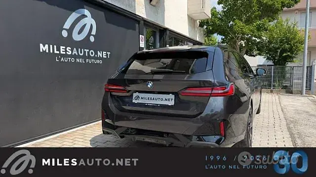 Usata BMW 520 M Sport 197 CV (144 kW) 2025 Grigio Station wagon