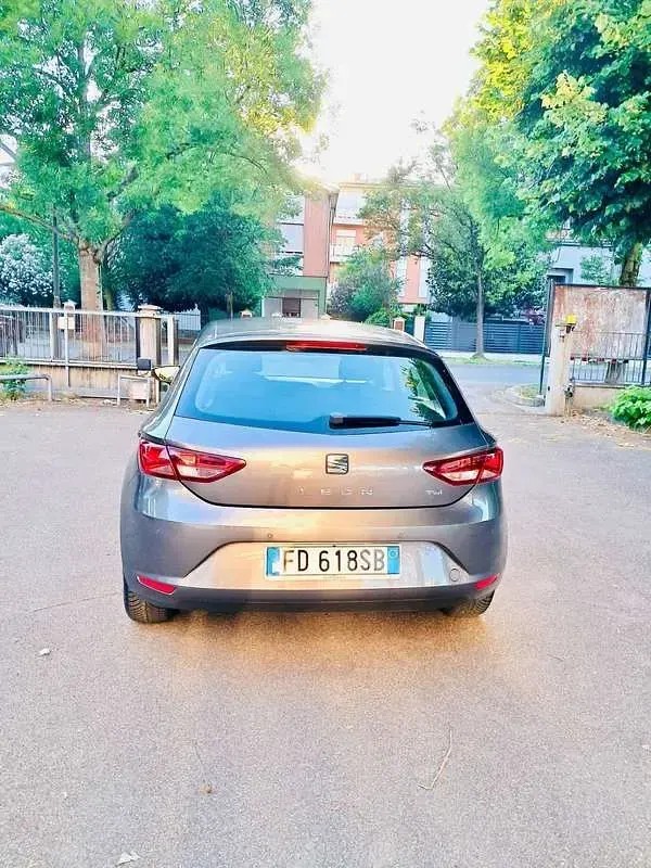 Usata Seat Leon Style 110 CV (80 kW) 2016 Berlina