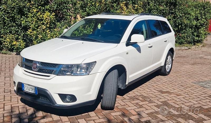 Usata Fiat Freemont Urban 170 CV (125 kW) 2014 Bianco SUV