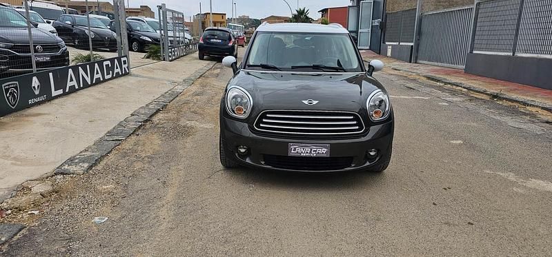 Marrone Usata 2012 Mini Cooper D Countryman SUV | 6700 € (Buon prezzo) - Immagine 1/4