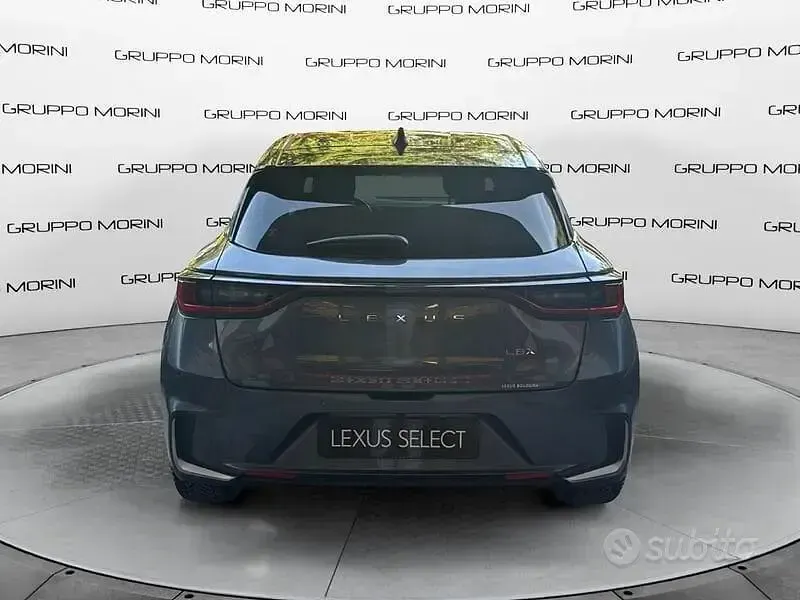 Usata Lexus LBX 136 CV (100 kW) 2025 Other SUV