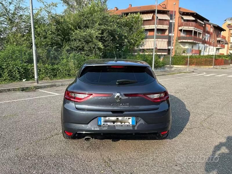 Usata Renault Mégane IV Intens 110 CV (80 kW) 2017 Blu/azzurro Berlina