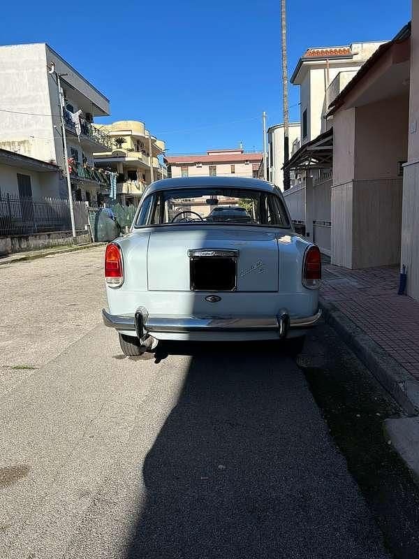 Usata Alfa Romeo Giulietta 73 CV (53 kW) 1961 Blu/azzurro Berlina