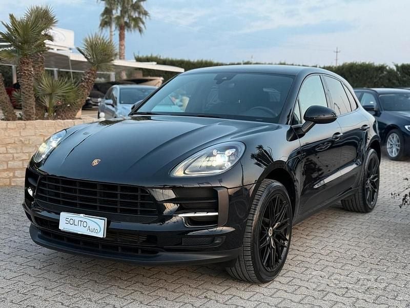 Nero Usata 2021 Porsche Macan SUV | 57.800 € (Super prezzo) - Immagine 1/3