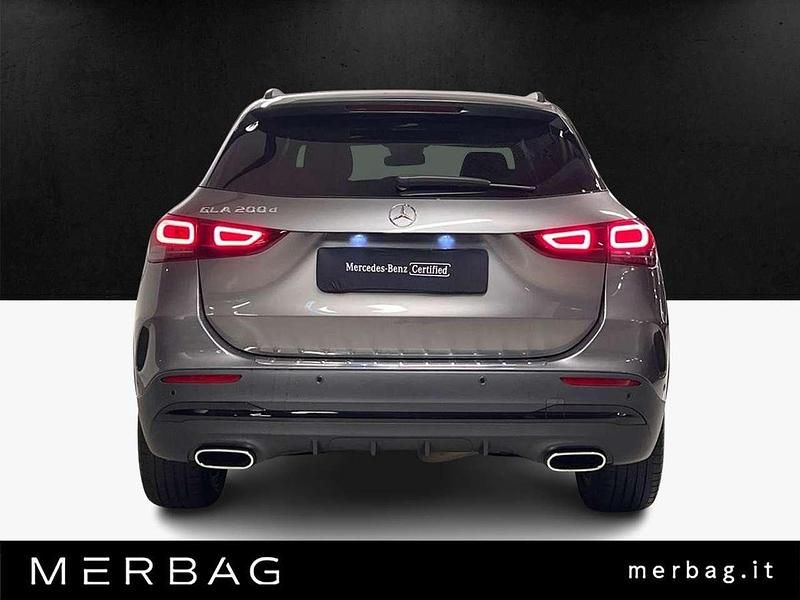Usata Mercedes GLA200 Premium 150 CV (110 kW) 2022 Grigio SUV