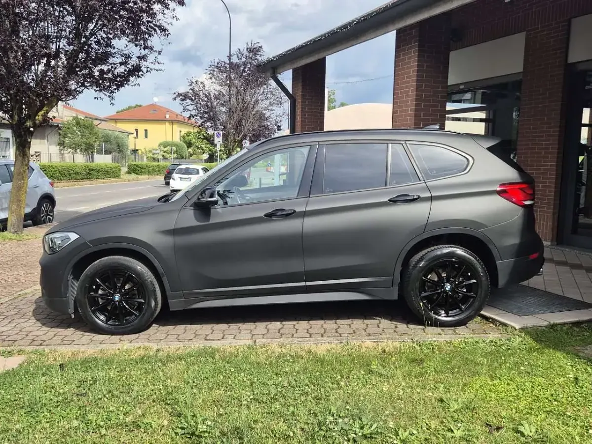 Usata BMW X1 Comfort Edition 116 CV (85 kW) 2021 Nero SUV