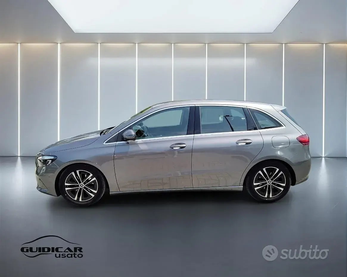 Usata Mercedes B180 Advanced 136 CV (100 kW) 2023 Grigio Utilitaria