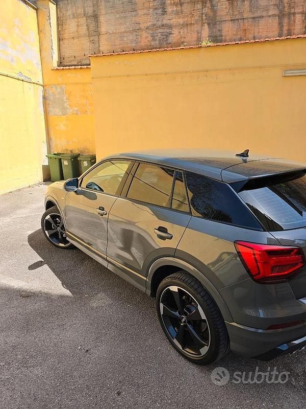 Usata Audi Q2 S-Line 150 CV (110 kW) 2020 Grigio SUV