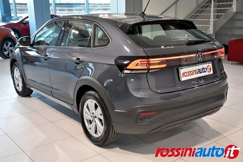 Usata VW Taigo Life 115 CV (84 kW) 2024 Grigio SUV