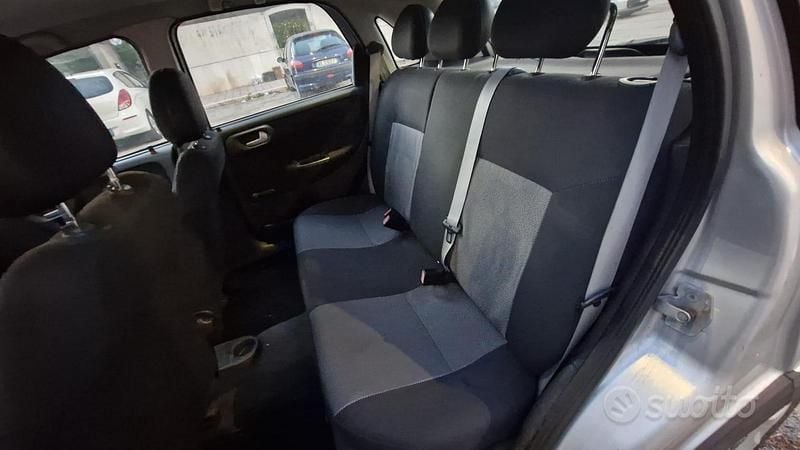 Usata Opel Corsa 2006 Grigio Utilitaria