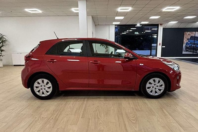 Usata Kia Rio Active 77 CV (56 kW) 2017 Rosso Berlina