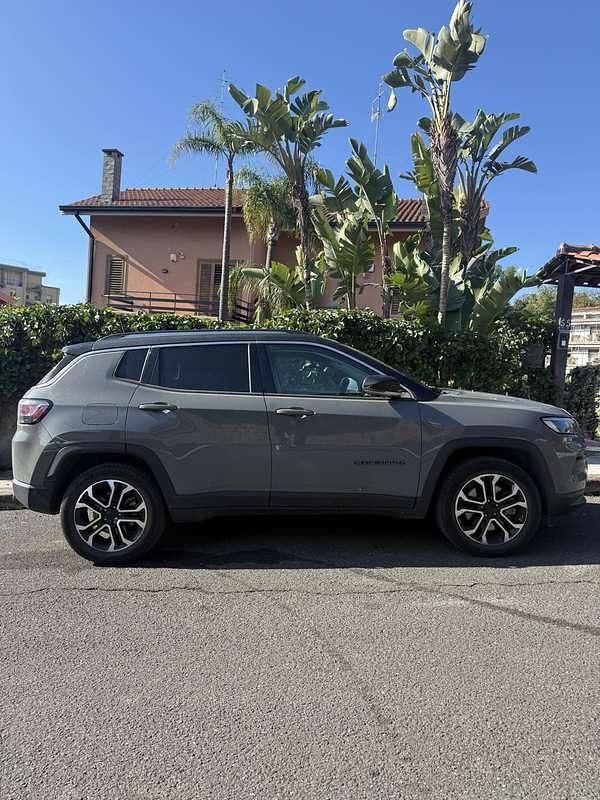 Usata Jeep Compass Limited 190 CV (139 kW) 2022 Grigio SUV