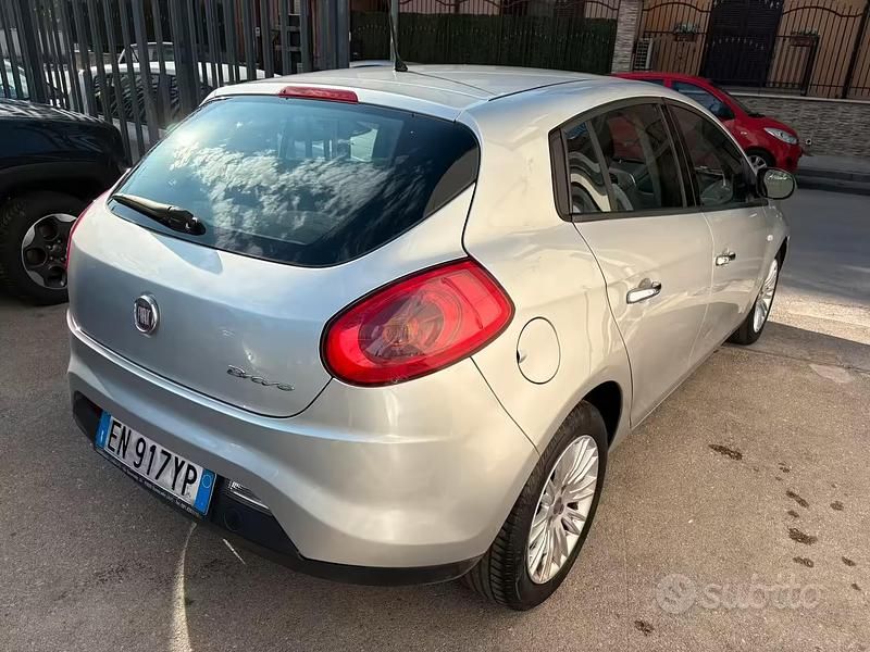 Usata Fiat Bravo 90 CV (66 kW) 2012 Grigio Utilitaria