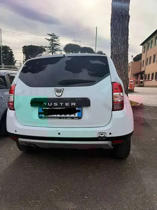 Usata Dacia Duster 109 CV (80 kW) 2017 Bianco SUV
