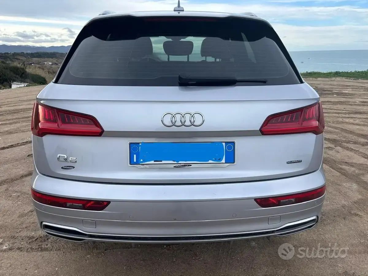 Usata Audi Q5 S-line plus 190 CV (139 kW) 2020 Grigio SUV