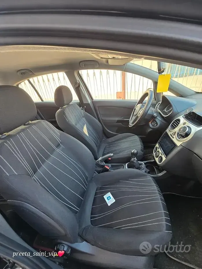 Usata Opel Corsa 80 CV (58 kW) 2006 Nero Utilitaria