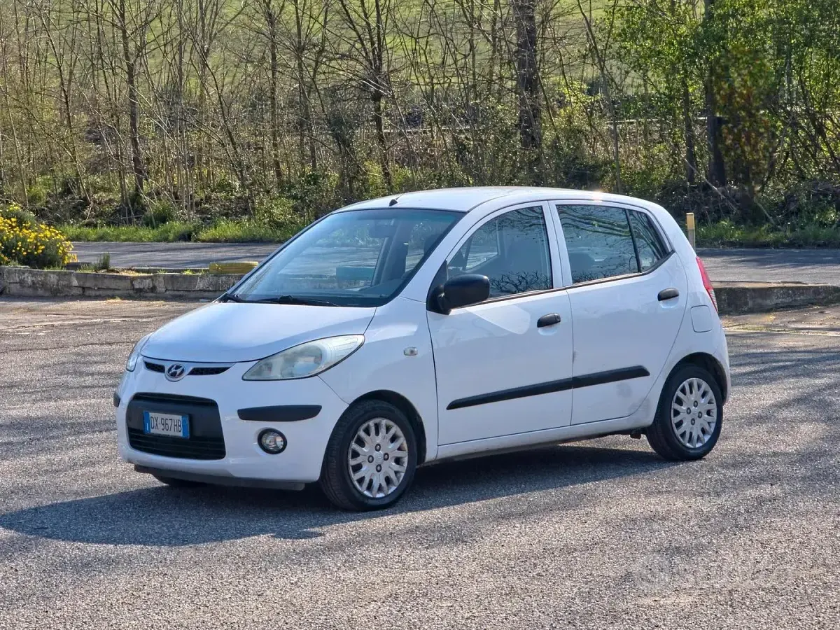 Usata Hyundai i10 Active 64 CV (47 kW) 2009 Bianco Utilitaria