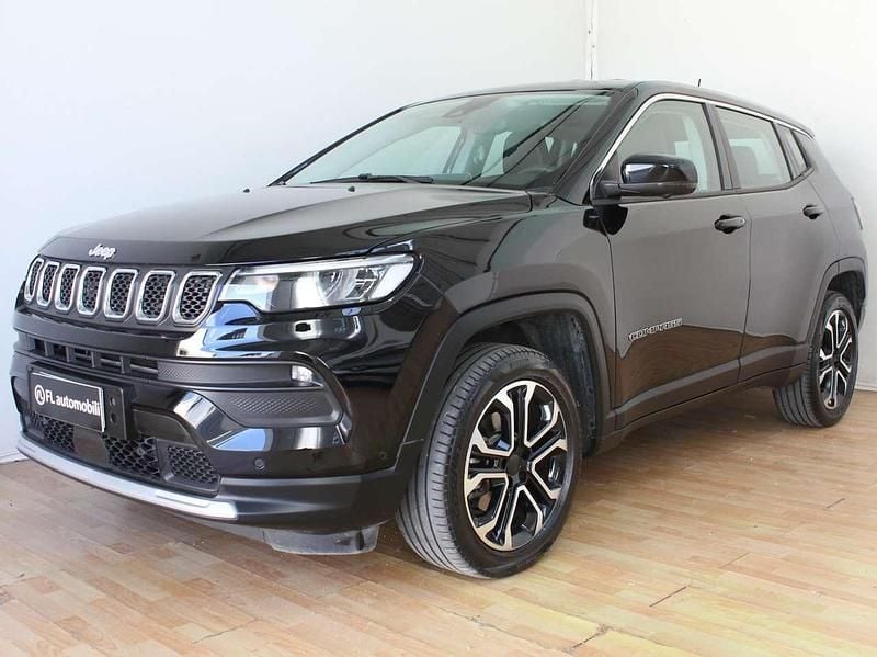 Usata Jeep Compass Altitude 131 CV (96 kW) 2024 Solid black SUV