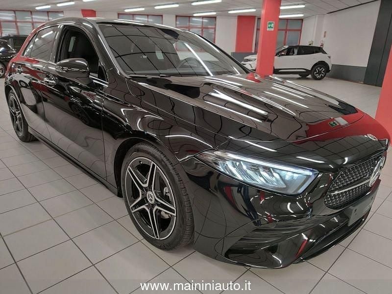 Usata Mercedes A180 Premium 136 CV (100 kW) 2025 Nero Utilitaria
