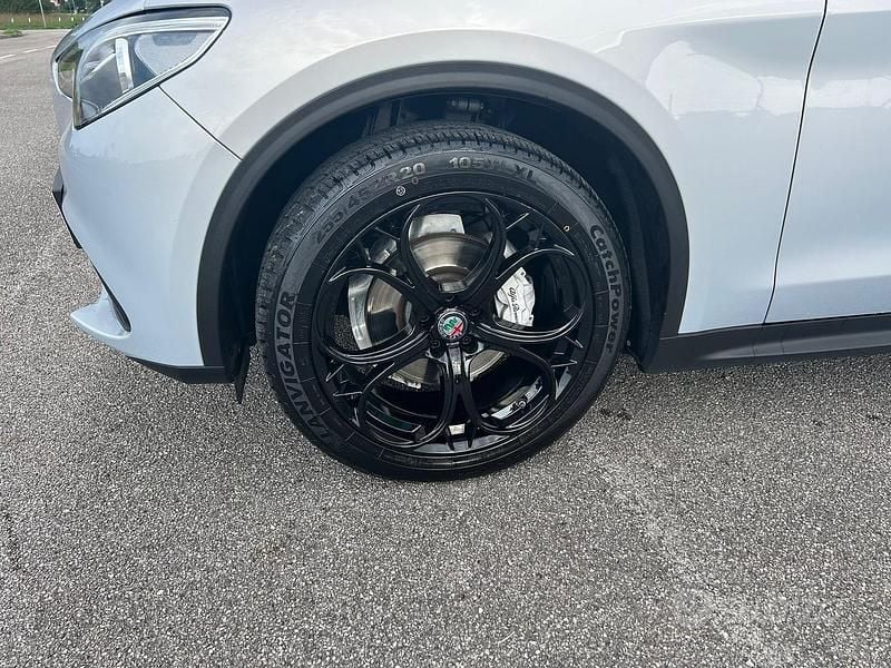 Usata Alfa Romeo Stelvio 201 CV (147 kW) 2020 Grigio SUV