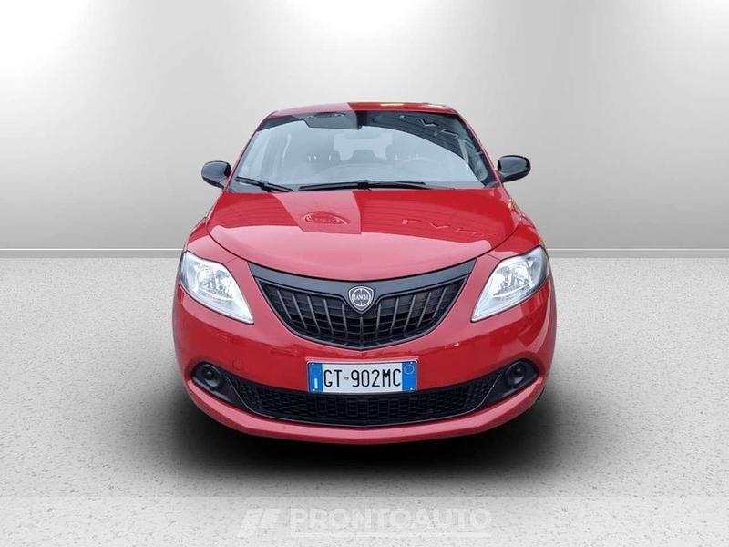Usata Lancia Ypsilon S 70 CV (51 kW) 2024 Rosso Utilitaria