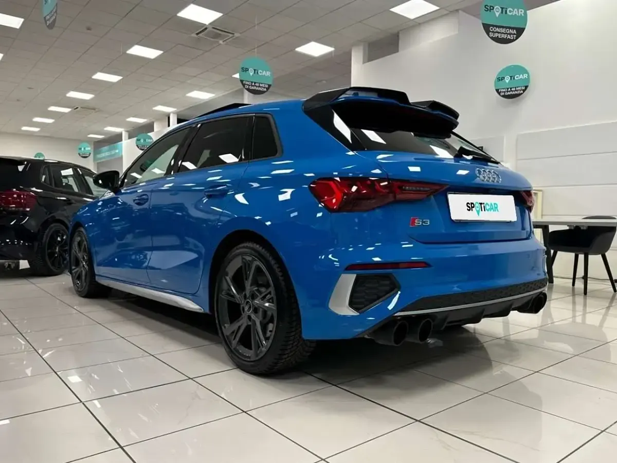 Usata Audi S3 Ambiente 310 CV (228 kW) 2022 Blu/azzurro Berlina
