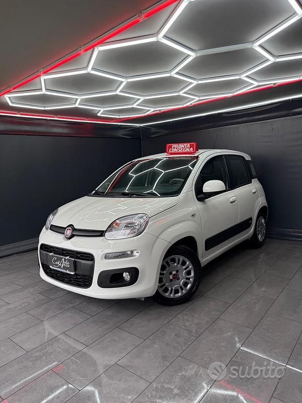 Usata Fiat Panda Lounge 86 CV (63 kW) 2017 Bianco Utilitaria