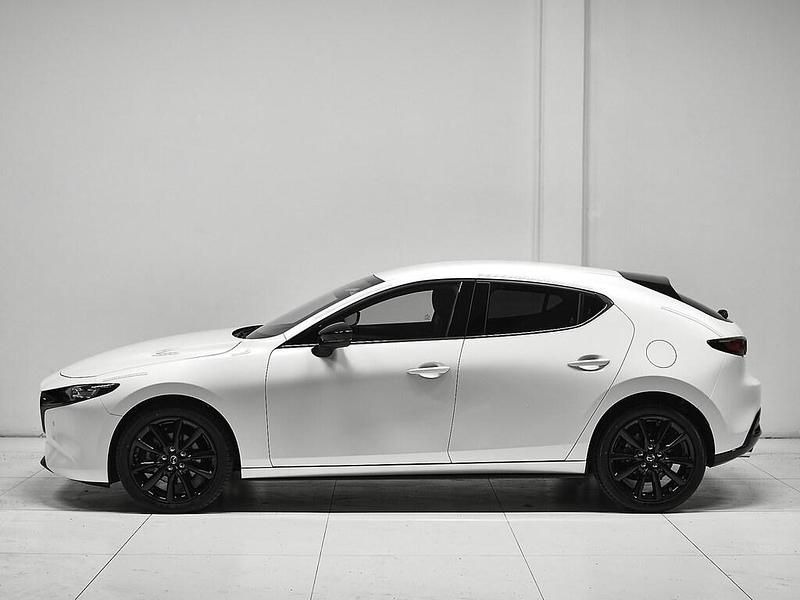Nuova Mazda 3 140 CV (102 kW) 2026 Snowflake white Berlina