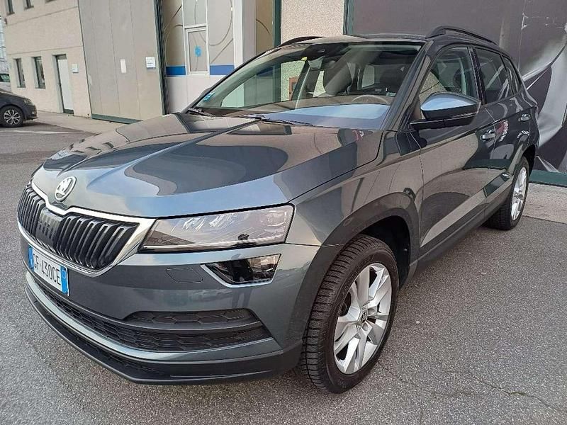 Usata Skoda Karoq Executive 110 CV (80 kW) 2021 Grigio SUV
