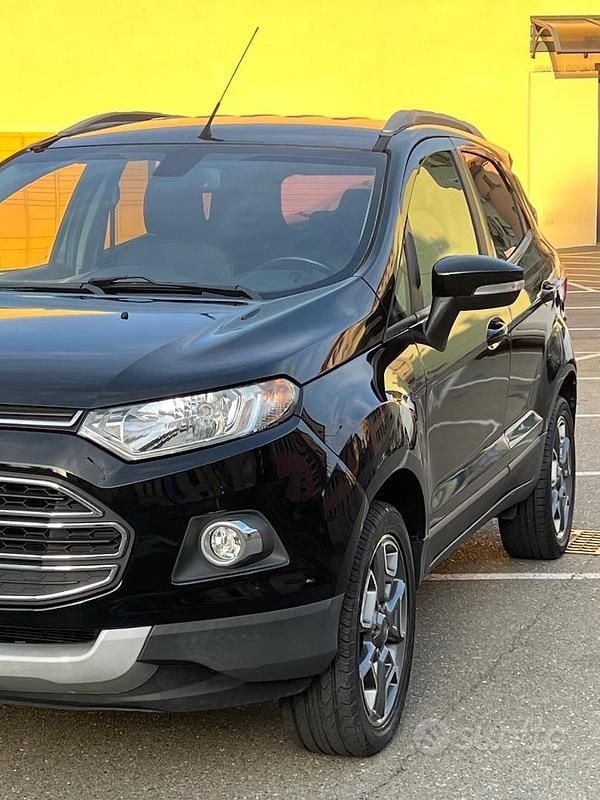 Usata Ford Ecosport Titanium 111 CV (81 kW) 2015 Nero SUV