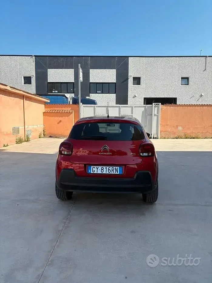 Usata Citroën C3 Feel 102 CV (75 kW) 2022 Rosso Utilitaria