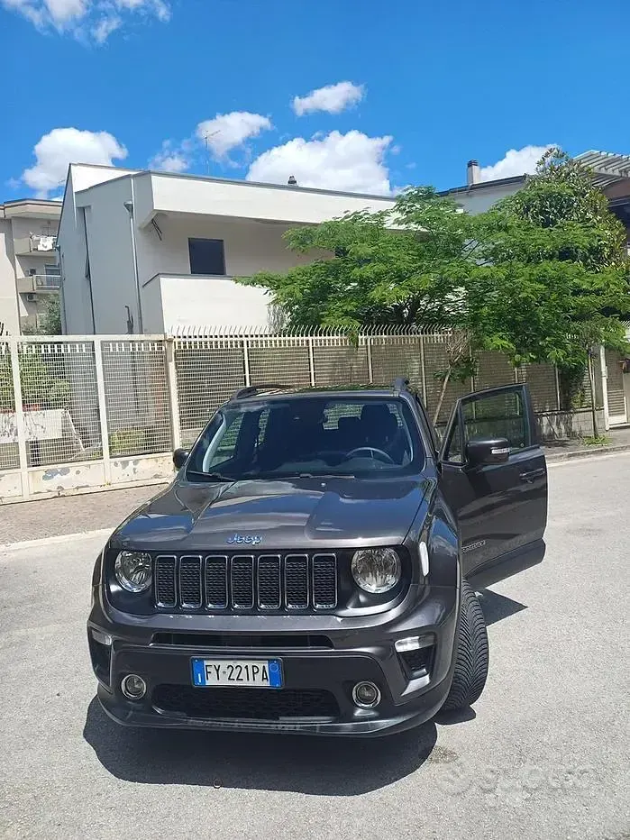 Usata Jeep Renegade 120 CV (88 kW) 2019 Grigio SUV