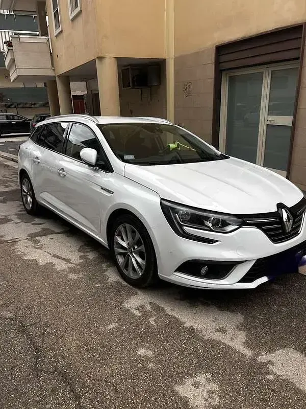 Usata Renault Mégane GrandTour Intens 110 CV (80 kW) 2017 Station wagon