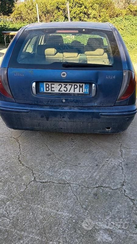 Usata Lancia Lybra 105 CV (77 kW) 1999 Blu Station wagon