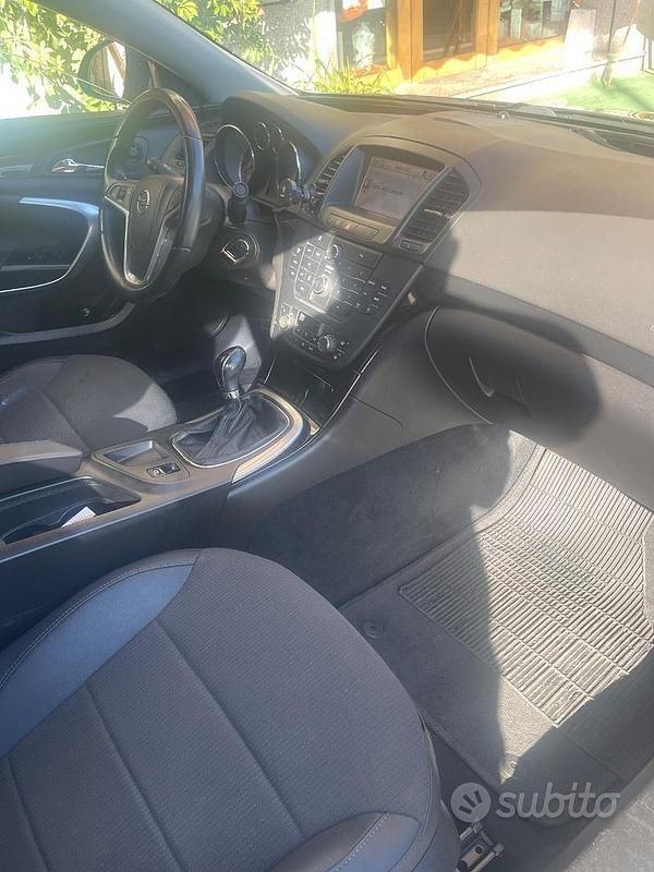 Usata Opel Insignia Cosmo 160 CV (117 kW) 2009 Grigio Berlina