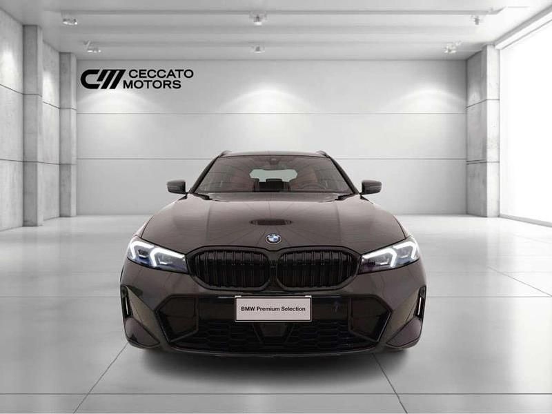 Usata BMW 320 M Sport 190 CV (139 kW) 2023 Grigio Station wagon