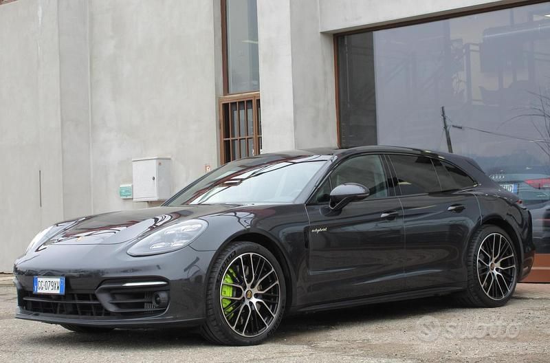 Usata Porsche Panamera S E-Hybrid Sport Turismo 441 CV (324 kW) 2021 Grigio Berlina