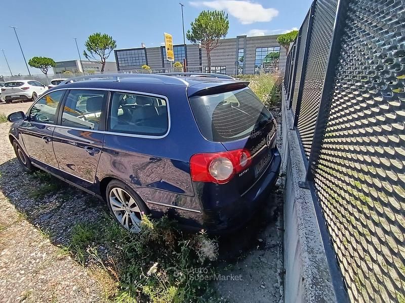 Usata VW Passat 170 CV (125 kW) 2007 Blu Station wagon