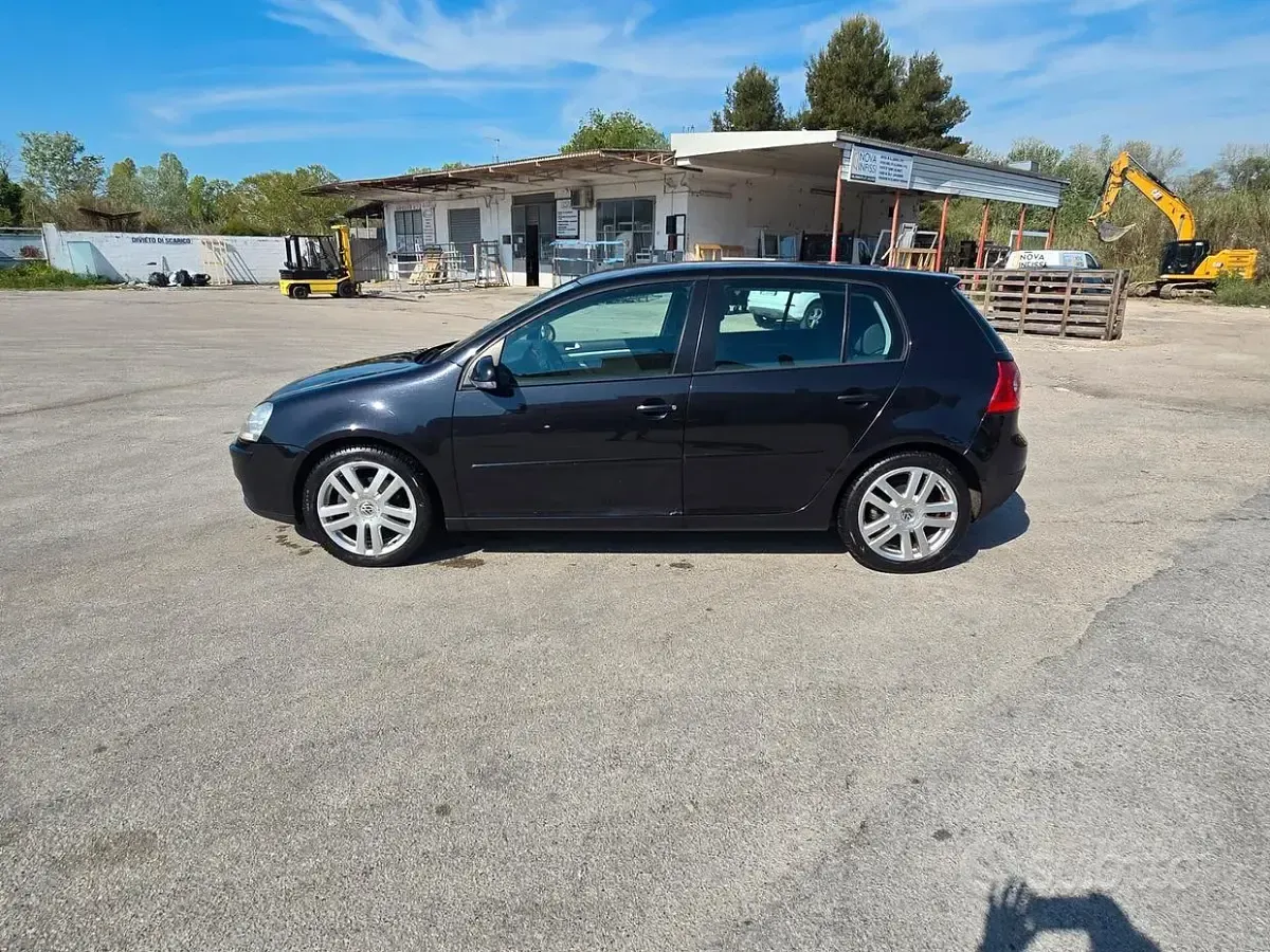 Usata VW Golf IV Sportline 140 CV (102 kW) 2006 Nero Berlina