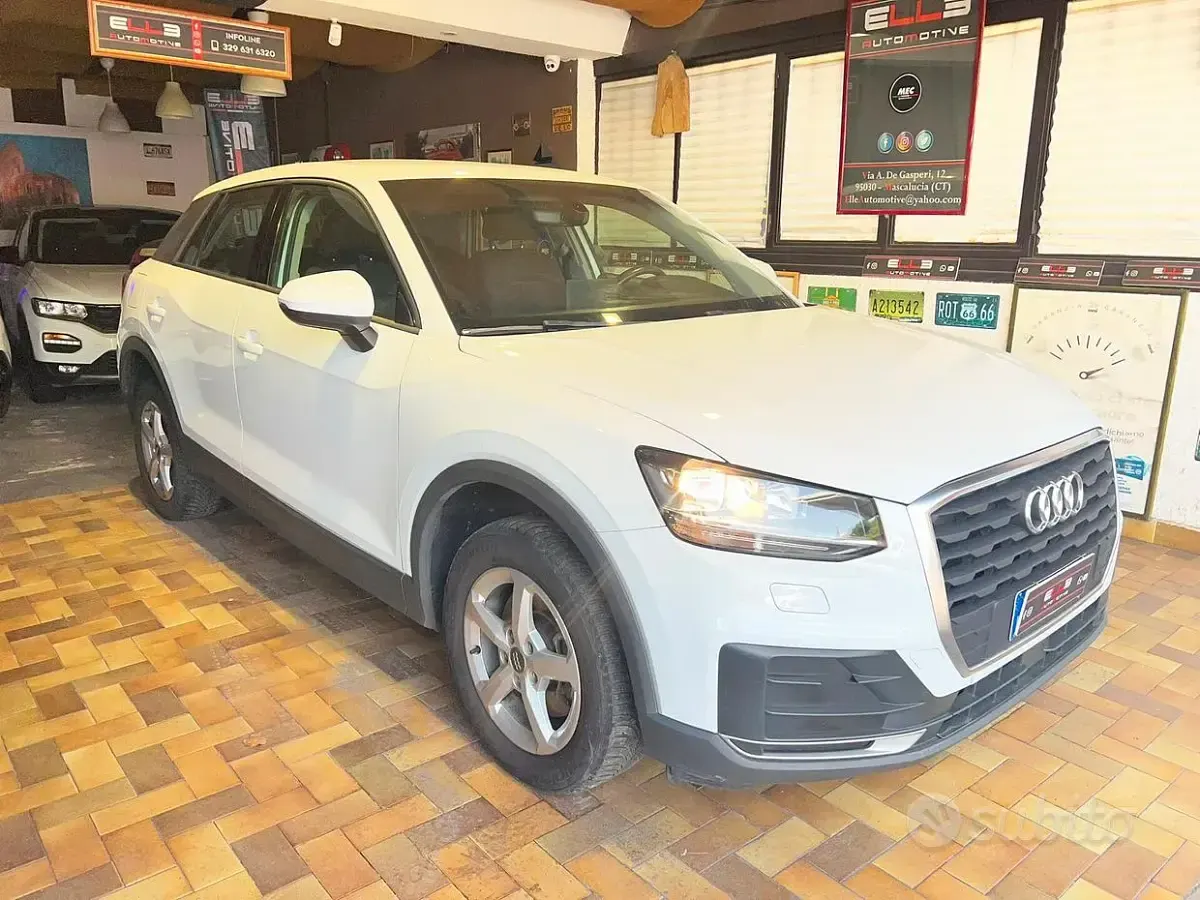 Usata Audi Q2 Business 116 CV (85 kW) 2019 Bianco SUV