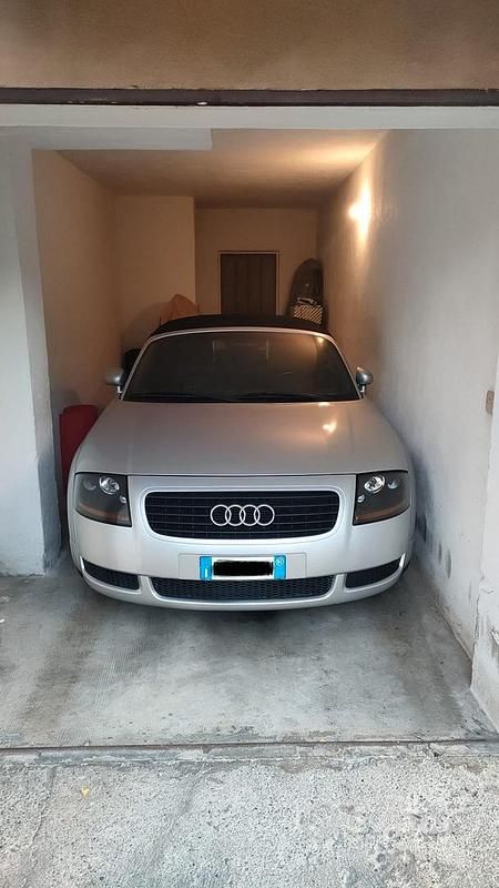 Usata Audi TT 179 CV (131 kW) 2001 Grigio Cabrio