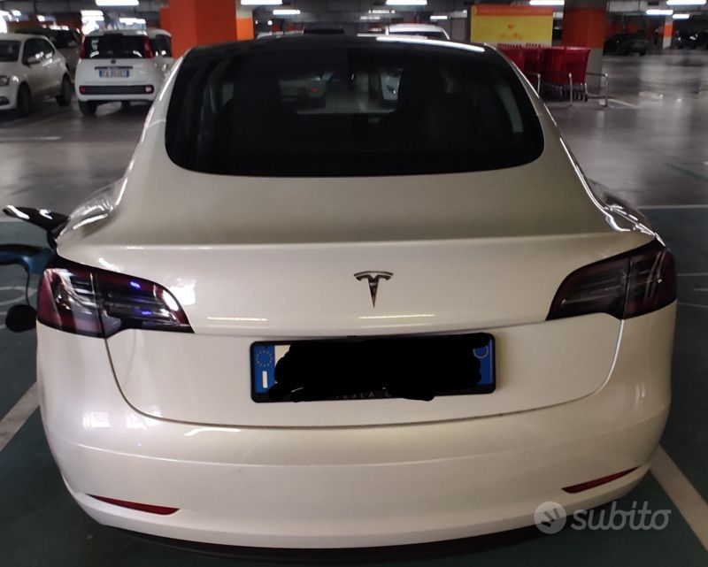 Usata Tesla Model 3 208 kW (283 CV) 2021 Bianco Berlina