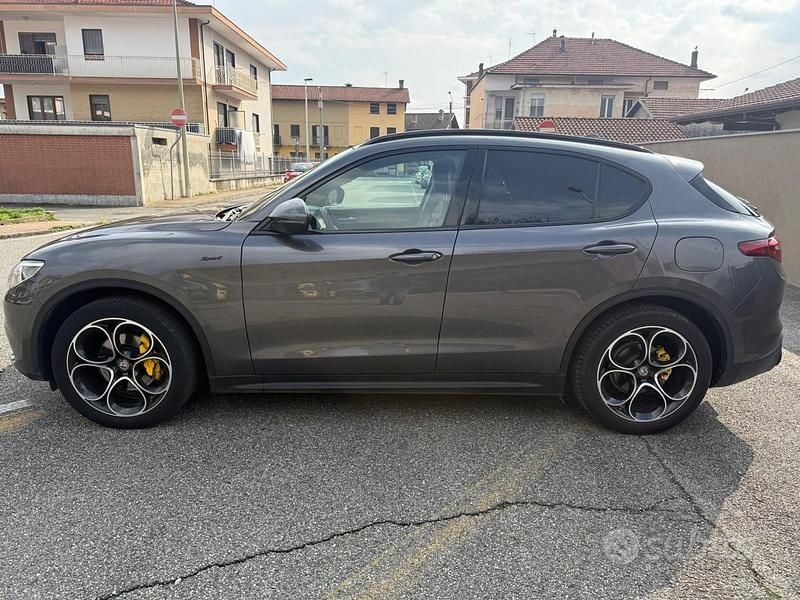 Usata Alfa Romeo Stelvio Sprint 190 CV (139 kW) 2021 Grigio SUV