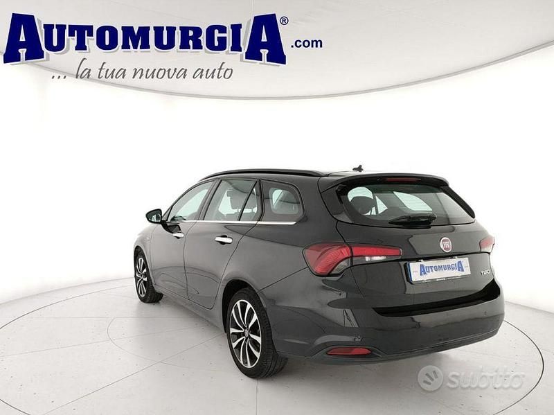 Usata Fiat Tipo Lounge 120 CV (88 kW) 2018 Nero Station wagon