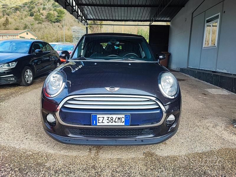 Usata Mini Cooper D Business 116 CV (85 kW) 2015 Nero Utilitaria