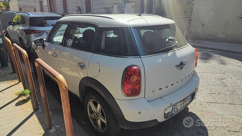 Usata Mini Countryman 98 CV (72 kW) 2012 Bianco SUV