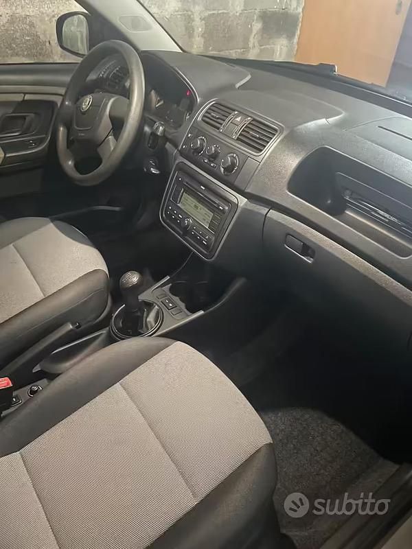 Usata Skoda Fabia 80 CV (58 kW) 2009 Marrone Berlina