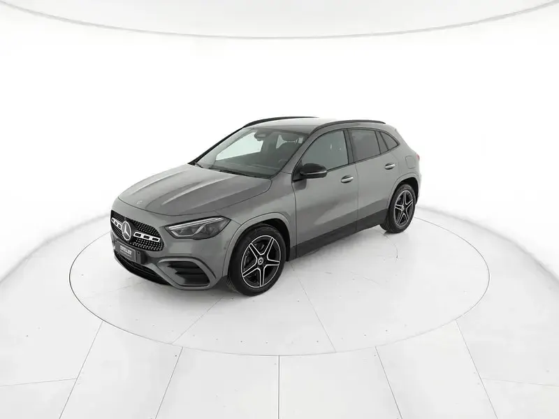 Usata Mercedes GLA200 Advanced Plus 150 CV (110 kW) 2025 Grigio SUV