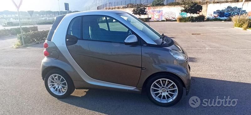 Usata Smart ForTwo Coupé 71 CV (52 kW) 2011 Marrone Coupé
