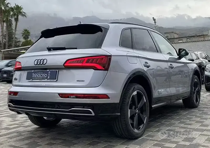 Usata Audi Q5 S-line plus 190 CV (139 kW) 2020 Grigio SUV
